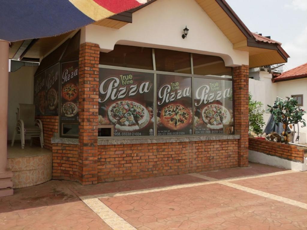 True Vine Hotel Kumasi Exterior foto